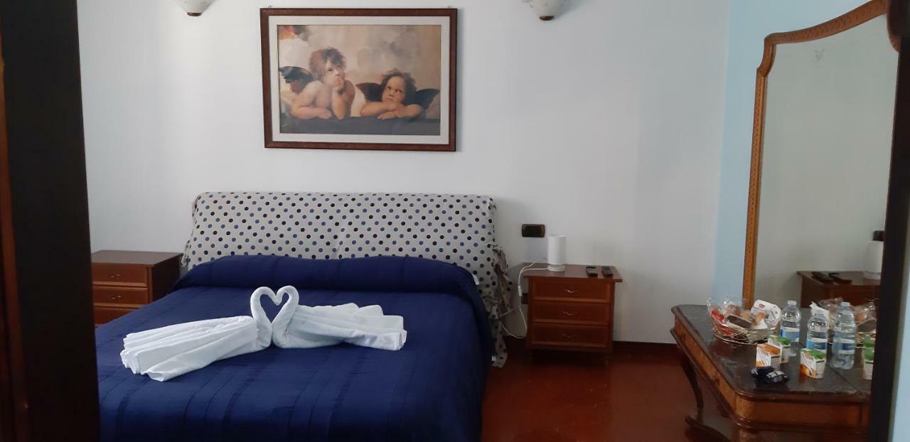Milazzo Beach Cameră foto